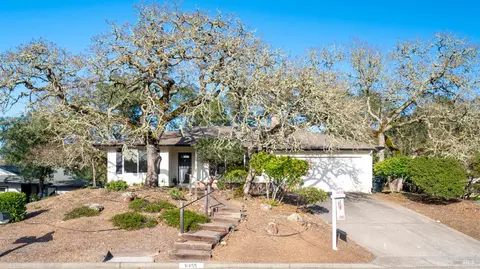 6455 Meadowridge Dr, Santa Rosa, CA 95409