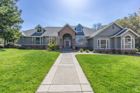 5897 Melita Rd, Santa Rosa, CA 95409