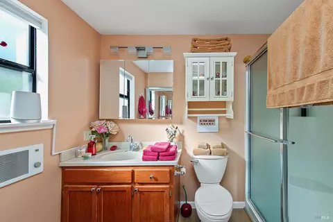 Bath - 3500 Bones Rd, Sebastopol, CA 95472 photo 5 of 5
