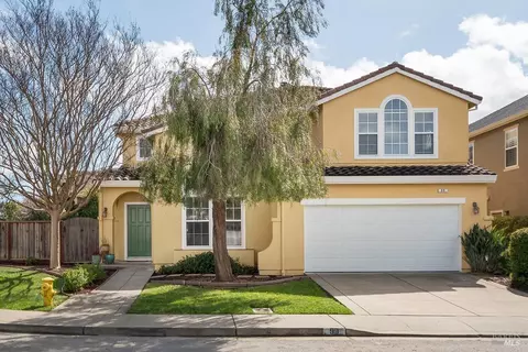 99 Maybeck St, Novato, CA 94949