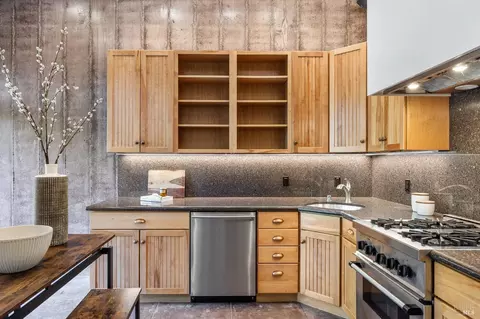 Kitchen - 15 Stetson Ave, Mill Valley, CA 94941 photo 10 of 10