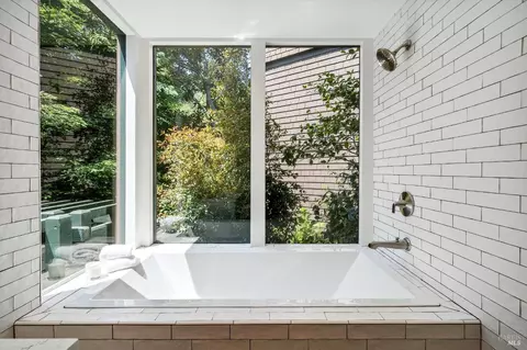 Bath - 15 Stetson Ave, Mill Valley, CA 94941 photo 7 of 8