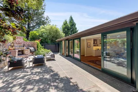 Exterior - 15 Stetson Ave, Mill Valley, CA 94941 photo 4 of 25