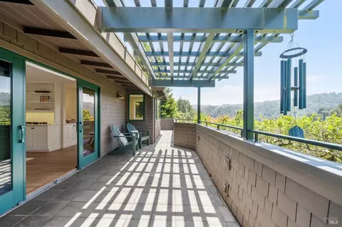 Exterior - 15 Stetson Ave, Mill Valley, CA 94941 photo 11 of 25