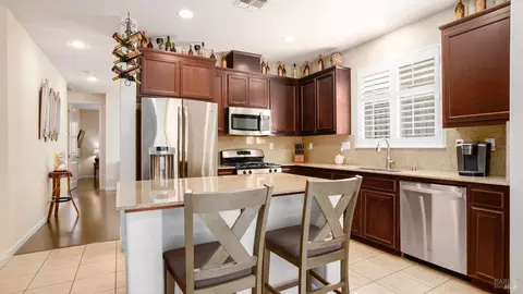 2105 Saddlebred Dr, Fairfield, CA 94534 photo 5