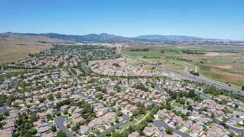 2105 Saddlebred Dr, Fairfield, CA 94534 photo 65