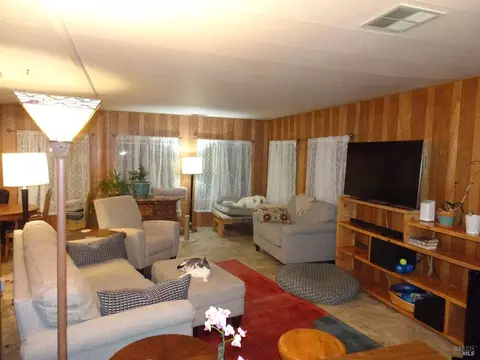 102 Cozy Way, Napa, CA 94558