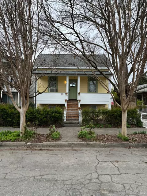 317 Hewett St, Santa Rosa, CA 95401