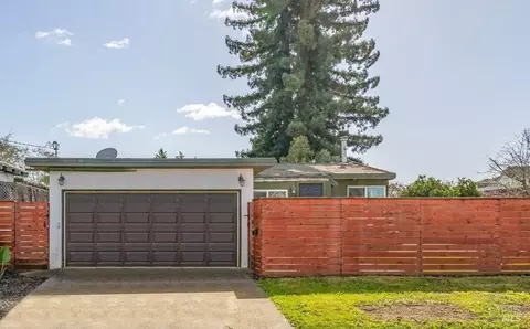 2365 Gerald St, Napa, CA 94559