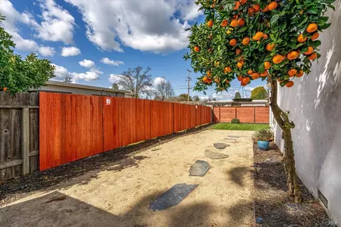 2365 Gerald St, Napa, CA 94559 photo 32