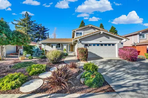 3426 Scenic Dr, Napa, CA 94558