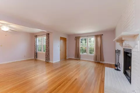 1196 S Dora St, Ukiah, CA 95482 photo 5