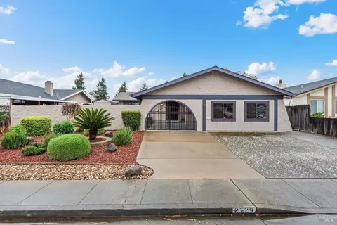 2729 Toland Dr, Fairfield, CA 94534
