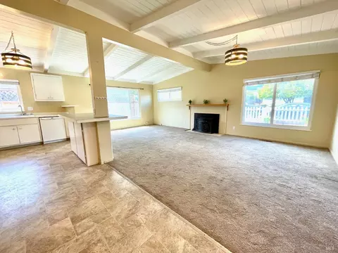 95 Mayor Way, Cloverdale, CA 95425 photo 4