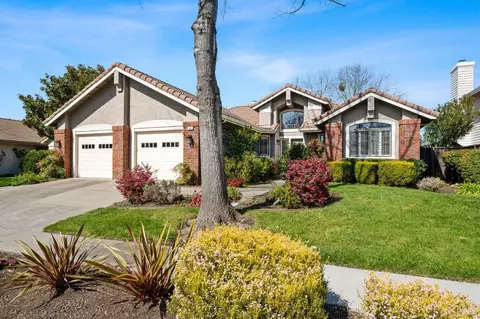 120 Silverado Springs Dr, Napa, CA 94558