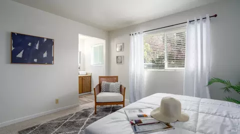 550 W Creekside Cir, Dixon, CA 95620 photo 16