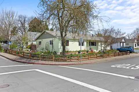 194 Pine St, Willits, CA 95490 photo 16