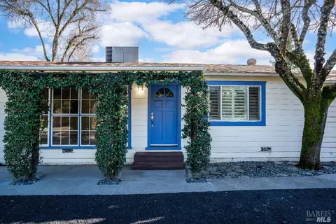 951 Lake Mendocino Dr, Ukiah, CA 95482