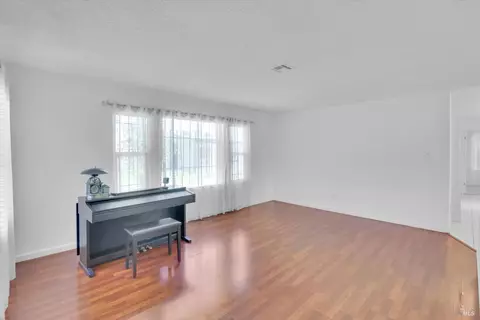 Living - 124 Garibaldi Dr, Vallejo, CA 94589 photo 2 of 2