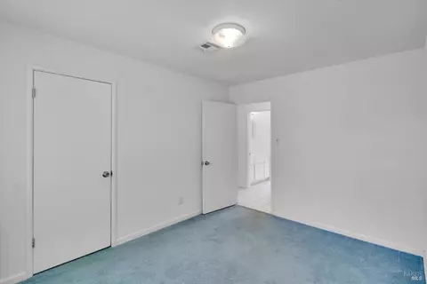 Bedroom - 124 Garibaldi Dr, Vallejo, CA 94589 photo 3 of 3