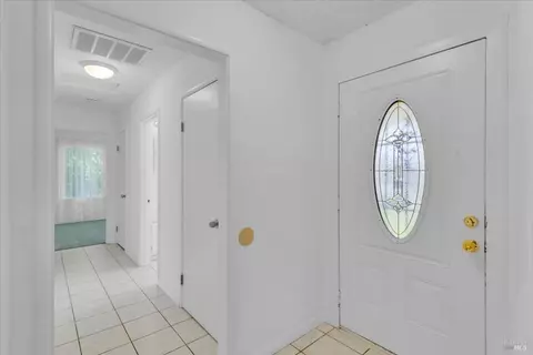 Entry Way - 124 Garibaldi Dr, Vallejo, CA 94589 photo 1 of 2