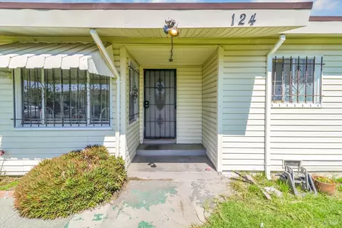 Exterior - 124 Garibaldi Dr, Vallejo, CA 94589 photo 4 of 6