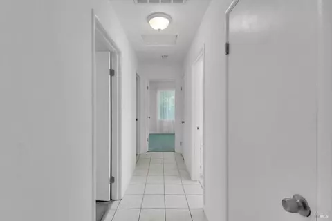 Entry Way - 124 Garibaldi Dr, Vallejo, CA 94589 photo 2 of 2