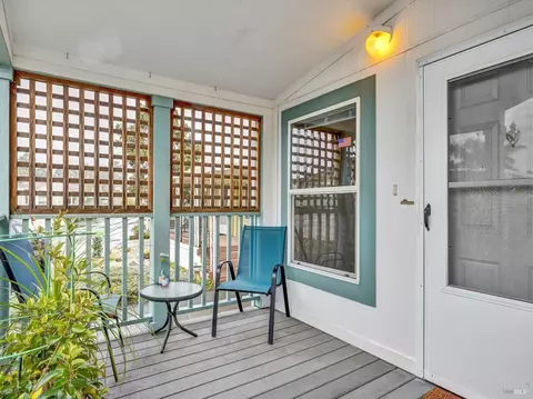 300 Mark Way, Napa, CA 94558 photo 3