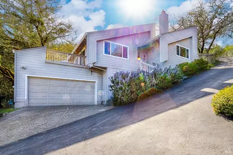 440 Oak Point Ct, Santa Rosa, CA 95409