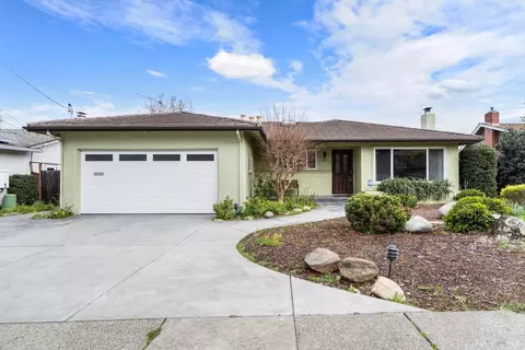 563 Tamarack Dr, San Rafael, CA 94903