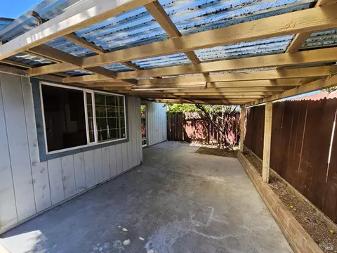 194 Copper Way, Vallejo, CA 94589 photo 9