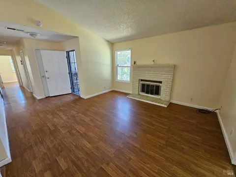 194 Copper Way, Vallejo, CA 94589 photo 4