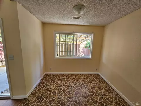 194 Copper Way, Vallejo, CA 94589 photo 6