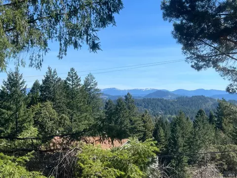 3790 Perch St, Willits, CA 95490
