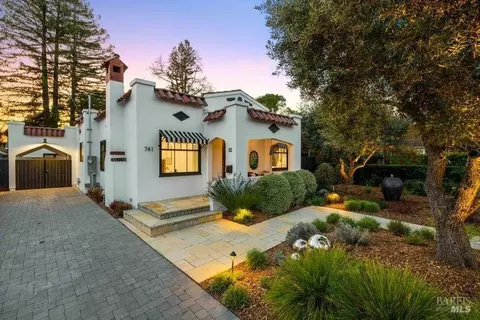 741 2nd St E, Sonoma, CA 95476 photo 2