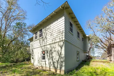 565 Redwood Ave, Willits, CA 95490 photo 15