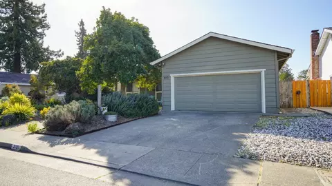 2101 Gilrix St, Petaluma, CA 94954