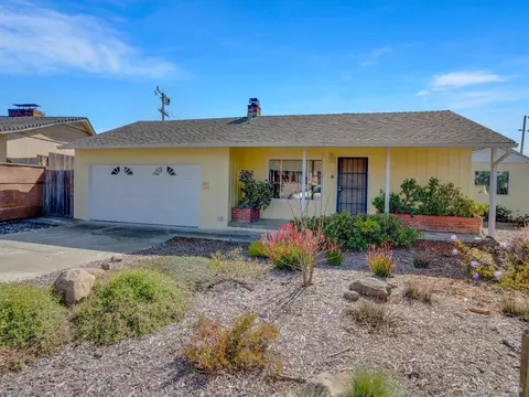 107 Oakmore Ct, Vallejo, CA 94591