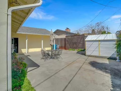 107 Oakmore Ct, Vallejo, CA 94591 photo 21