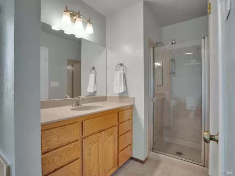 107 Oakmore Ct, Vallejo, CA 94591 photo 16
