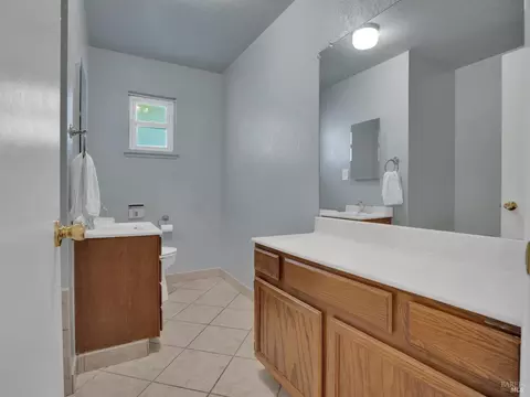 107 Oakmore Ct, Vallejo, CA 94591 photo 10