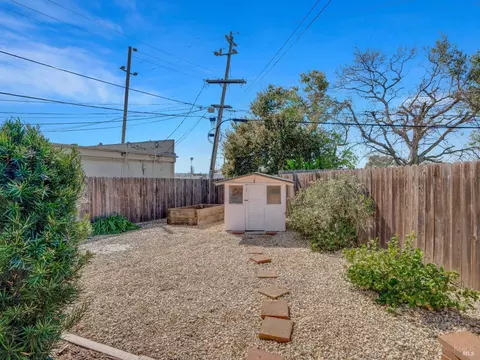 107 Oakmore Ct, Vallejo, CA 94591 photo 26