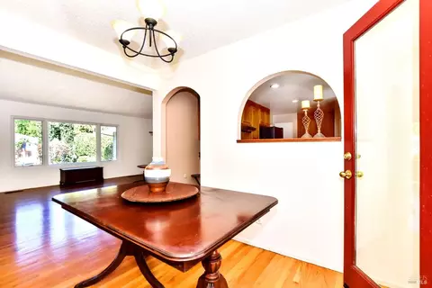 386 Oak St, Sonoma, CA 95476 photo 9