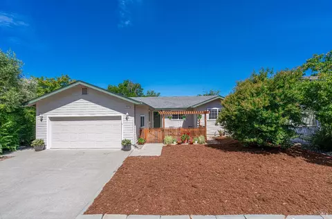 131 Monte Vista Ave, Healdsburg, CA 95448