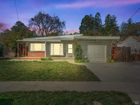 3510 Brookside Dr, Martinez, CA 94553