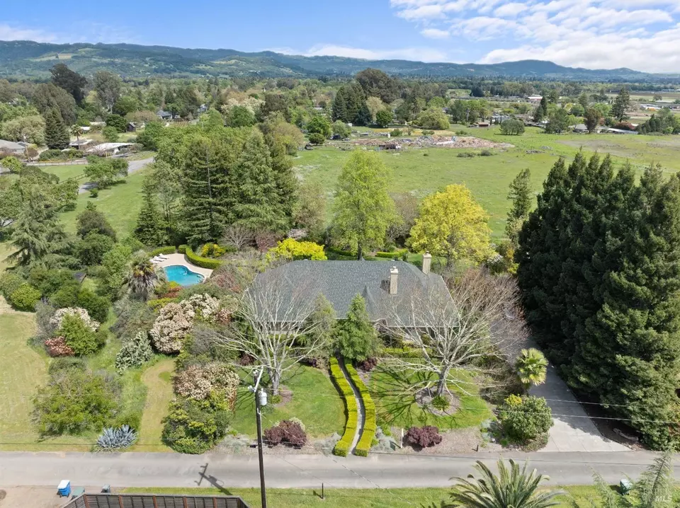 19373 Steuben Ln, Sonoma, CA 95476 58 Photos Movoto