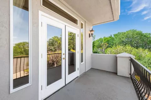 Exterior - 2048 Pinecrest Ct, Vacaville, CA 95688 photo 9 of 27