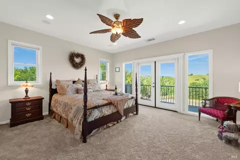 Bedroom - 2048 Pinecrest Ct, Vacaville, CA 95688 photo 3 of 9