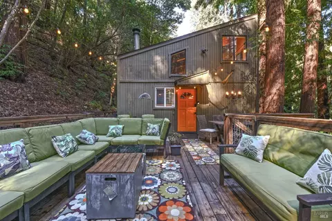 14528 Cherry St, Guerneville, CA 95446