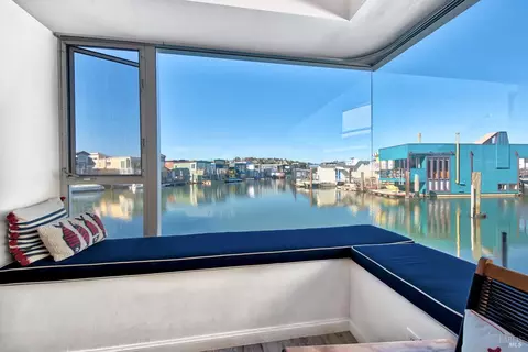 35 S Forty Dock, Sausalito, CA 94965 photo 2